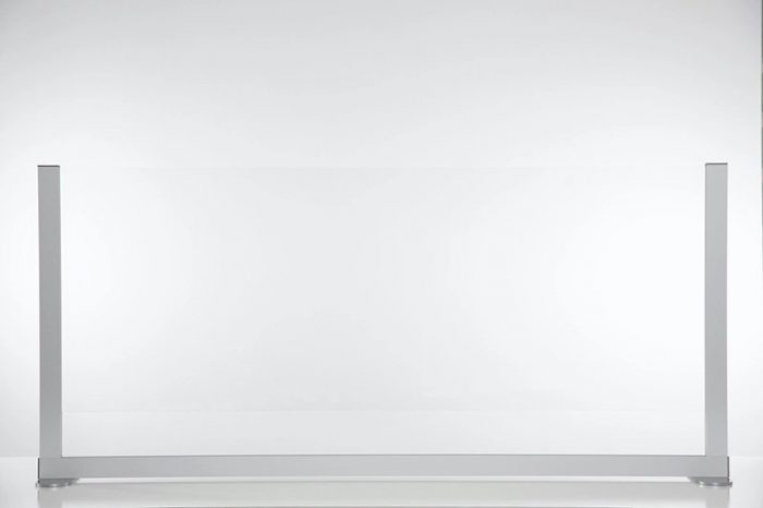 A large Counter Shield Basic screen placed on a table.